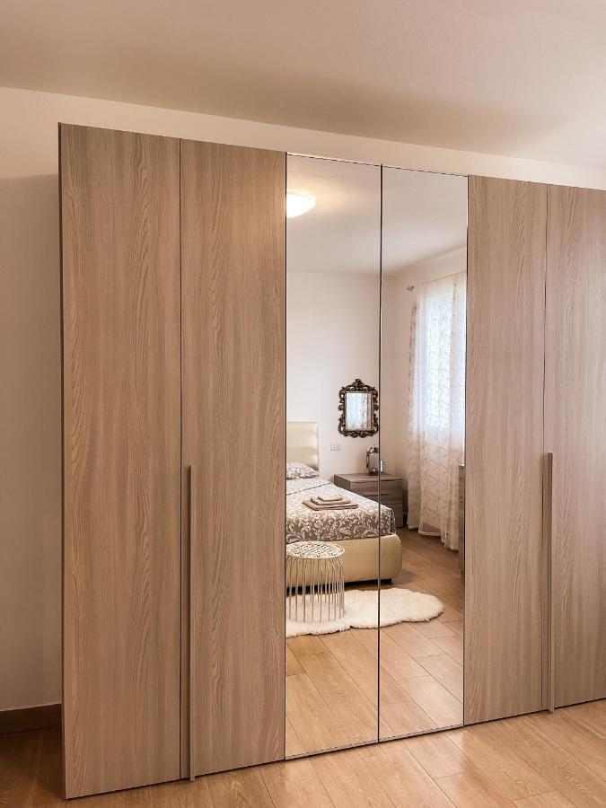 Forni Apartment *